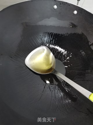 青椒炒鸡蛋的做法步骤：1