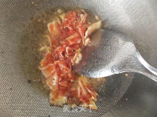 辣白菜炒面的做法步骤：4