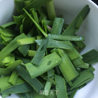 韭菜炒银芽的做法步骤：4