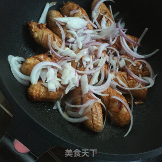 洋葱煎鸡翅的做法步骤：7