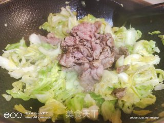 牛肉炒包包菜的做法步骤：5