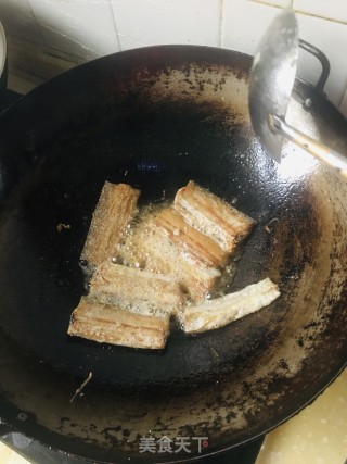 香煎带鱼的做法步骤：4