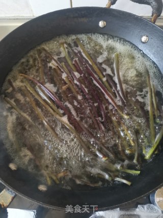 蕨菜炒腊肉的做法步骤：6