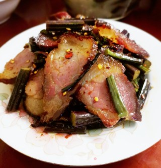 蕨菜炒腊肉的做法步骤：16