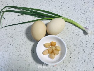 瑶柱蒸水蛋的做法步骤：1