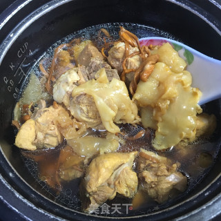 花胶虫草花煲排骨的做法步骤：6