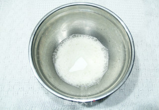 冰爽丝滑，好吃到舔手指，紫薯粉雪域小贝的做法步骤：5