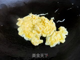 西葫芦鸡蛋炒虾仁的做法步骤：4