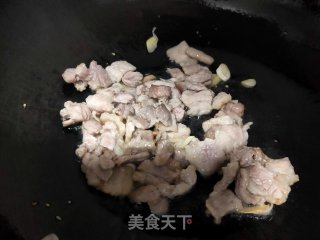 肉丝木耳炒蒜黄的做法步骤：8