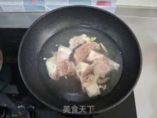 虫草菇炖鸡❗️提高免疫力，健脾养胃的做法步骤：3