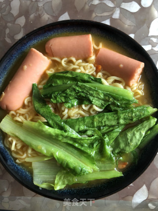 油麦菜火腿肠拉面的做法步骤：6