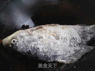 鲫鱼豆腐汤的做法步骤：3