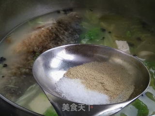 鲫鱼豆腐汤的做法步骤：7