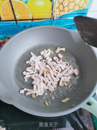 蒜薹春笋炒肉丝的做法步骤：5
