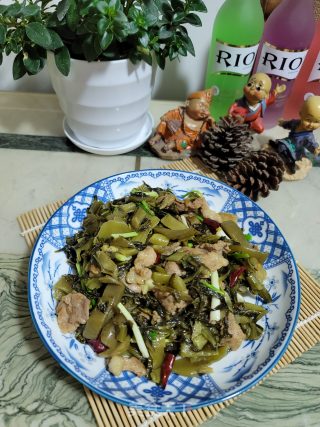 酸菜炒瘦肉的做法步骤：10