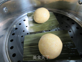 咸蛋黄馅玉米团的做法步骤：6