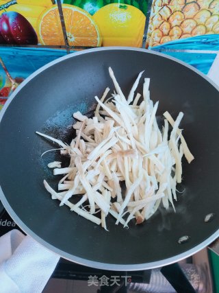 手撕杏鲍菇的做法步骤：5