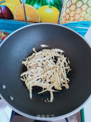 手撕杏鲍菇的做法步骤：6