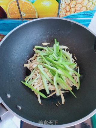 手撕杏鲍菇的做法步骤：7