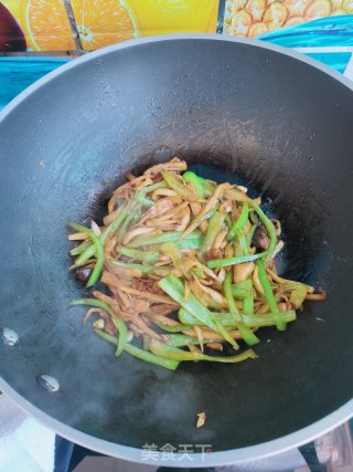 手撕杏鲍菇的做法步骤：11