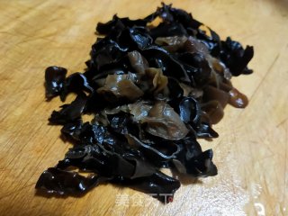 醋溜木耳娃娃菜的做法步骤：3