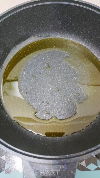 野蒜炒腊肉的做法步骤：3