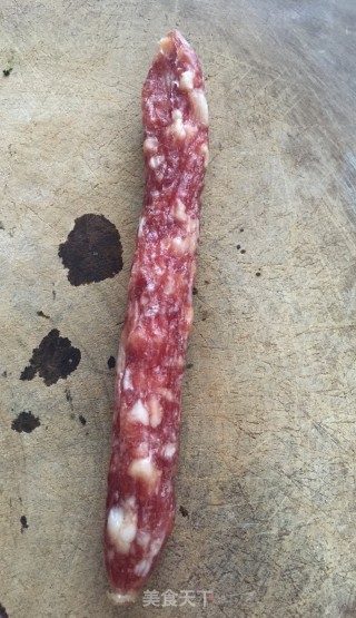 干扁豆炒腊肠的做法步骤：1