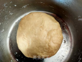 豆沙卷面包的做法步骤：5