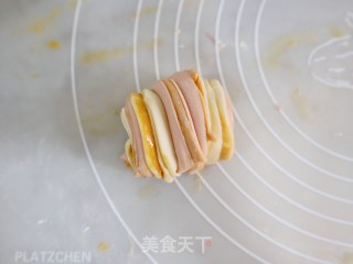 双色花生酱小花卷❗️松软咸香孩子最爱的做法步骤：9