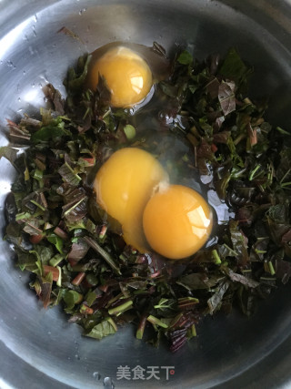 香椿芽煎蛋的做法步骤：4