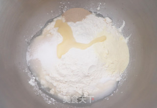 爆炸好吃超满足！韩式芝士厚蛋烧三明治的做法步骤：1