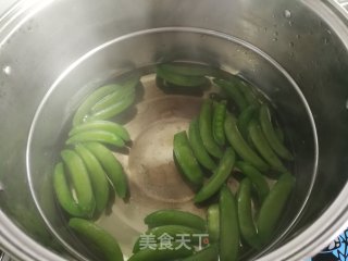 肚片炒甜豆角的做法步骤：4