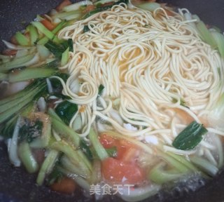 西红柿青菜鸡蛋面的做法步骤：6