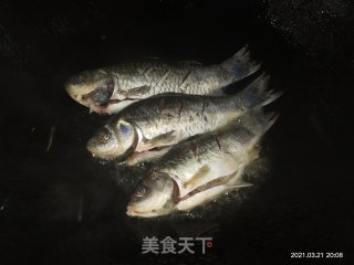 鲫鱼冬瓜汤的做法步骤：5