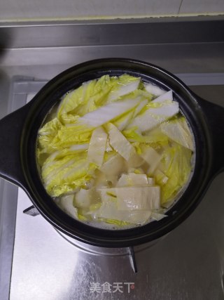 砂锅鸡汤米线的做法步骤：7