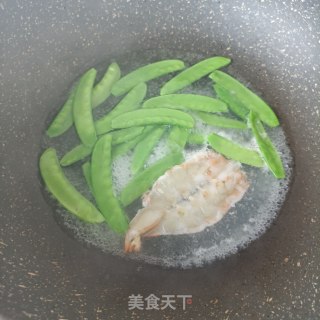 鲜虾荷兰豆沙拉的做法步骤：4
