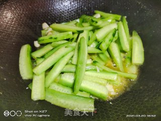 素炒黄瓜的做法步骤：5