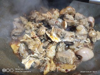 胡萝卜烧羊肉的做法步骤：5