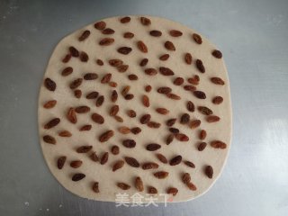 葡萄干馒头卷的做法步骤：6