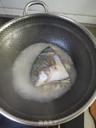 清蒸海昌鱼????头的做法步骤：4