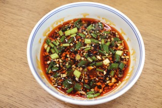 凉拌酸辣蕨粉的做法步骤：6