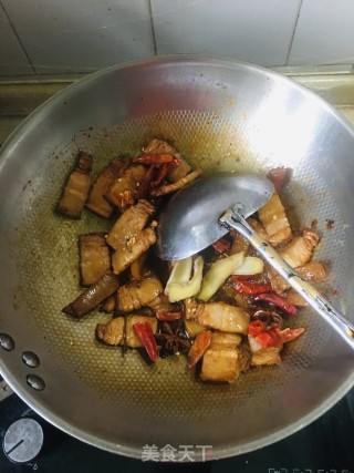 红烧肉烩菜的做法步骤：4