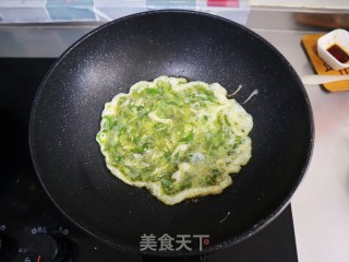 春季一口鲜～香椿炒鸡蛋的做法步骤：4
