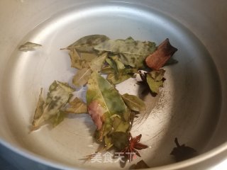 春天踏青必备美食～五香茶叶蛋蛋的做法步骤：3