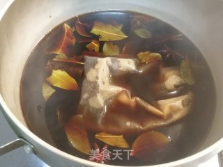 春天踏青必备美食～五香茶叶蛋蛋的做法步骤：4