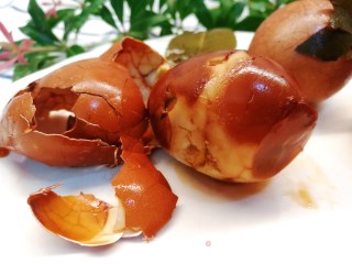 春天踏青必备美食～五香茶叶蛋蛋的做法步骤：7