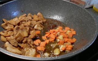 味噌小炒肉的做法步骤：8