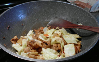 味噌小炒肉的做法步骤：9