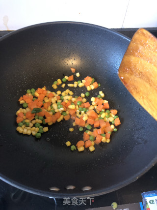 鸡蛋杂蔬焗饭的做法步骤：5