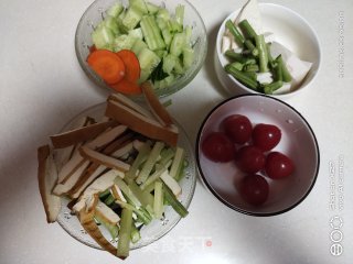 低脂沙拉的做法步骤：1